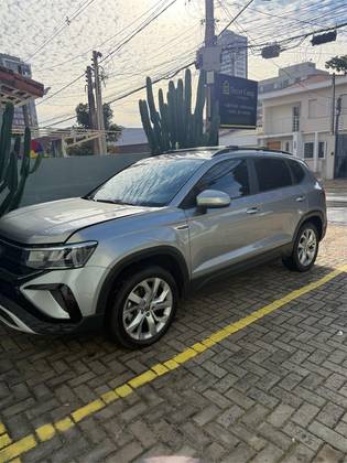 VOLKSWAGEN TAOS 1.4 250 TSI TOTAL FLEX COMFORTLINE AUTOMÁTICO VOLKSWAGEN TAOS 1.4 250 TSI TOTAL FLEX COMFORTLINE AUTOMÁTICO